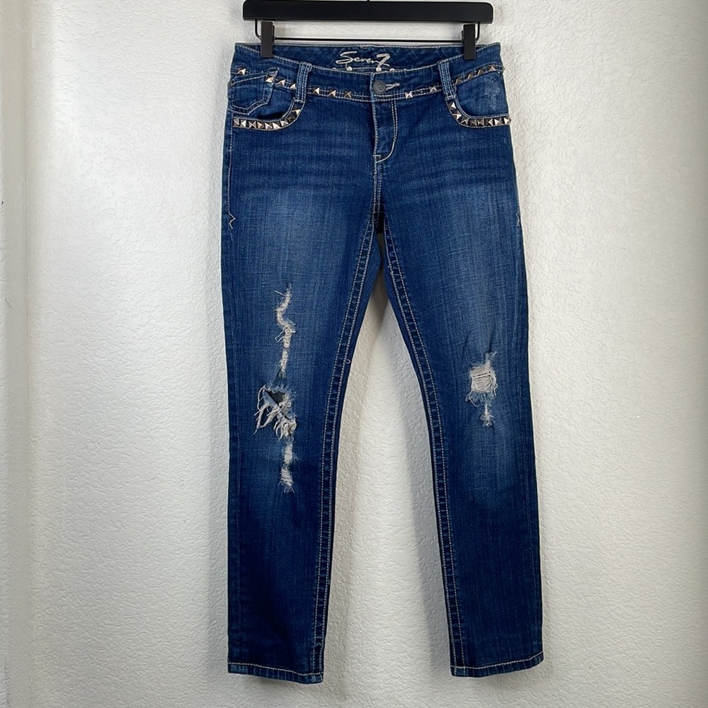 HOST PICK🎊Seven 7 studded distressed jeans
